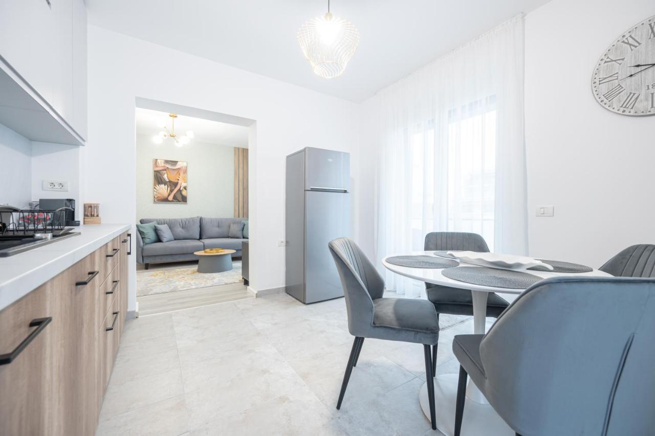 Apartamento Rosewood Gold Oradea Exterior foto